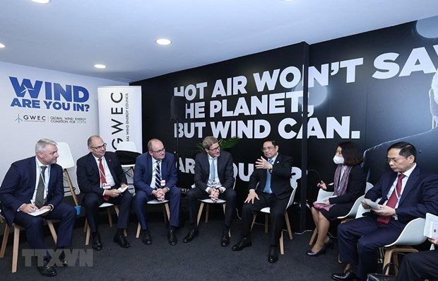 PM receives leaders of global economic groups on sidelines of COP26